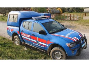 Elleri kelepçeli şekilde kaçmıştı, Jandarma yakaladı