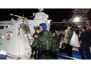 Çanakkale’de 105 mülteci yakalandı