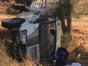 Çeyiz götüren araç kaza yaptı: 2’si ağır 4 yaralı