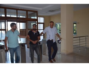 Kuyumcuyu soyan hırsız güvenlik kamerasına yakalandı