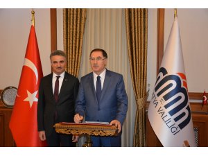 "Türk Silahlı Kuvvetleri'ne kazasız belasız hizmetler diliyoruz"