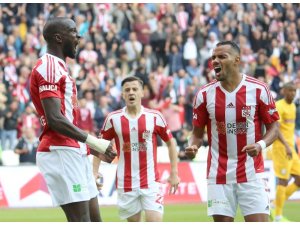 Sivasspor 6 futbolcusuyla 12 kez gol sevinci yaşadı