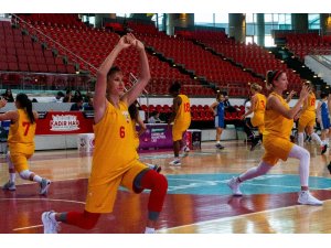 Bellona Kayseri 2 hazırlık maçı oynadı