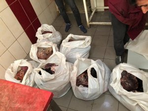 Diyarbakır’da satışa hazır vaziyette yarım ton bozuk et ele geçirildi