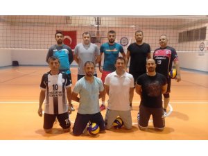 Milas veteran voleybol takımı çalışmalarını sürdürüyor