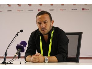 Karagümrük’te Cüneyt Dumlupınar’la yollar ayrıldı