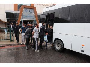 3 yılda 42 araç çalan çetenin 11 üyesi tutuklandı