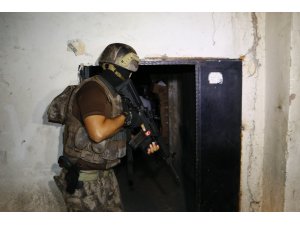 5 ilde 800 polisle dev çete operasyonu: 74 gözaltı kararı! Konya da var