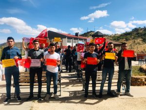 KYK'da kalan öğrencilerden Mehmetçik'e dua