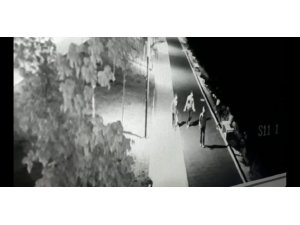 Çöp kovalarını kırıp Van Gölü’ne atan şüpheliler yakalandı