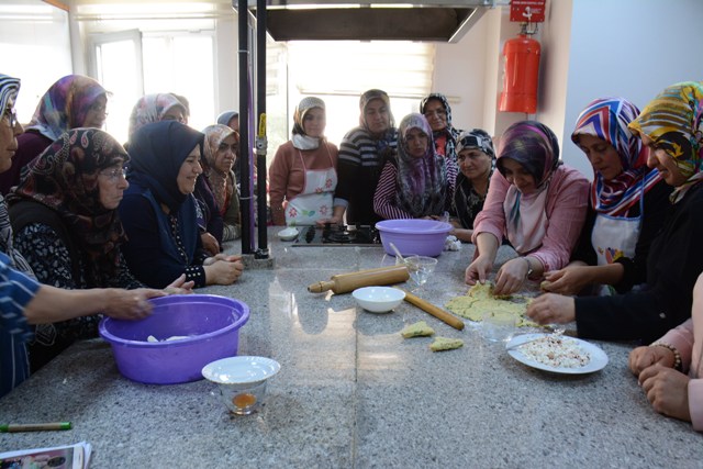 KOMEK’ten çölyak hastalarına glutensiz mutfak eğitimi
