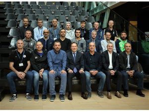 Basketbol Şampiyonlar Ligi’nin ilk başantrenörler toplantısı gerçekleşti