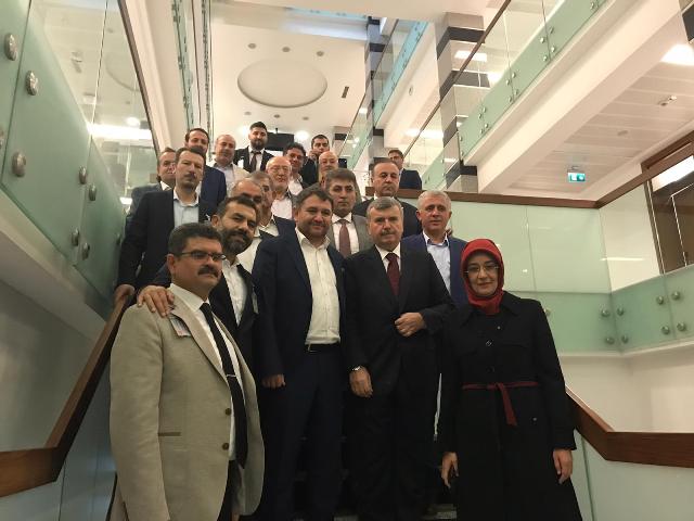 Milletvekillerinden yerel basına destek