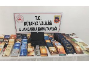 Yasaklı yayınlar ele geçirildi