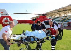 Pekmez kazanına düştü, ambulans helikopterle İzmir’e sevk edildi
