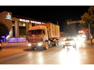 Suriye sınırına askeri sevkiyat devam ediyor