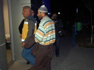 Akrabalar arasında sopalı kavga: 3 yaralı