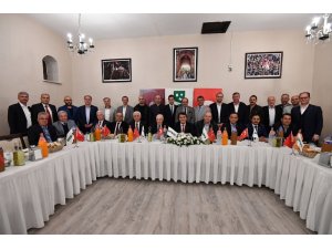 Dündar: "Bursa, Türkiye ekonomisine ciddi katkı sağlıyor"