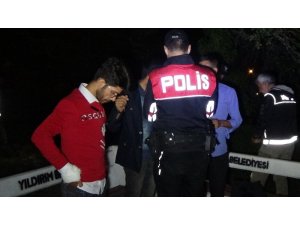 Bursa polisi köşe bucak aradı