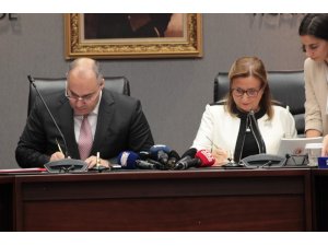 Ticaret Bakanı Pekcan: “Son 17 senenin getirdiği istikrarla ekonomimizdeki büyüme ve ihracatımızdaki artış devam etmiştir”