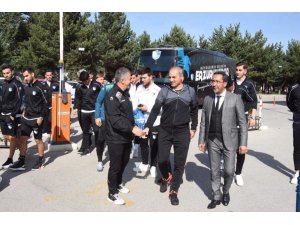 BB Erzurumspor’dan Vakıf Okullarına ziyaret