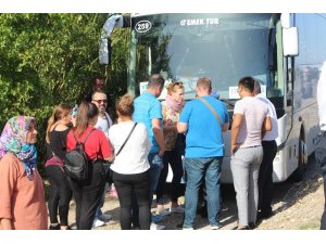 Tur otobüslerinin kazası ucuz atlatıldı