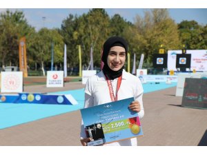 Türkiye Kadınlar Makaralı Okçuluk birincisi Ayşe Berra Süzer oldu