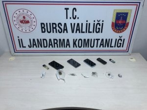 17 yaşındaki gencin üzerinde uyuşturucu çıktı