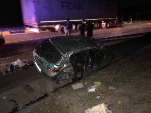 Kırıkkale'de otomobil su kanalına devrildi: 5 yaralı