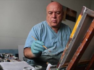 Fakültede dekan evde ressam