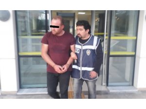 Otomobil hırsızı yakayı ele verdi