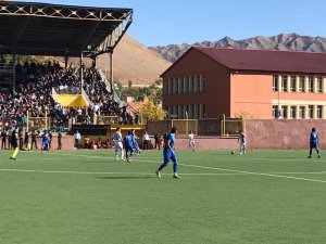 Bitlis Özgüzeldere Spor 3 puanla tanıştı