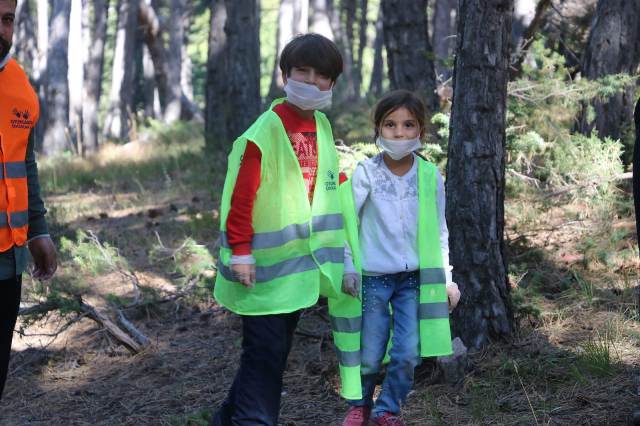 Oyuncaksız Çocuklar İçin Derneği’nden örnek davranış