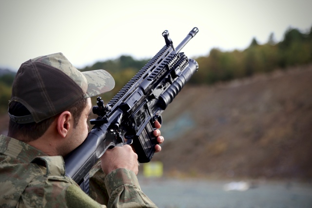 Konya'da üretilen yerli "bomba atarlar" kışlada