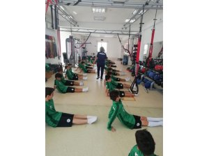 Akademide Cimnastik eğitimi