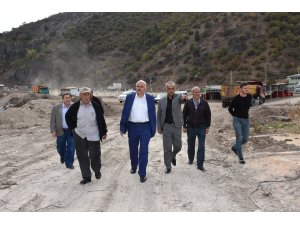 Başkan Acar sanayi sitesinde incelemede bulundu