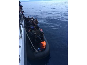 Ege Denizi'nde 32 düzensiz göçmen yakalandı