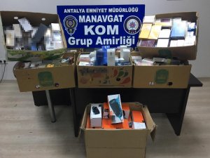 Antalya’da kaçak parfüm operasyonu