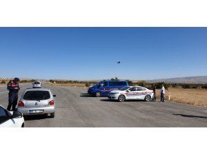 Şuhut jandarması helikopter destekli ’Huzur Güven Operasyonu’ düzenlendi