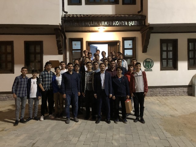 Fatih Gençlik Vakfı Konya Şubesi’nde Tarih Okumaları