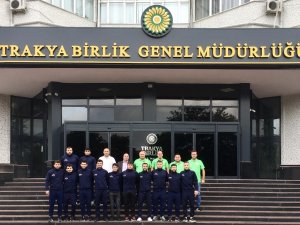 Trakya Birlik Spor Kulübü minderde doludizgin