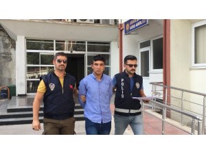 Sevgilisinin yanına gitmek için cep telefonu çaldı