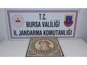 100 bin dolarlık mozaik tablo ele geçirildi