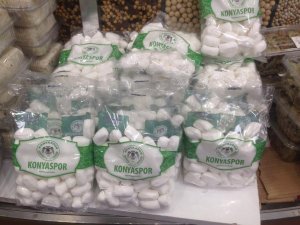 Konyaspor şekerleri marketlerde