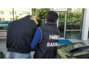 Uyuşturucu paketleriyle yakalanan şahıs tutuklandı
