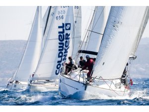 Çeşme’de yelkenler çocuklar için açıldı