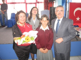 Sevgi için kermes açtılar