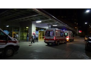 Siirt’te kamyon devrildi: 3 yaralı