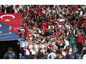 Stade de France’tan Mehmetçik’e selam