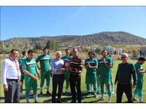 Bozkırlılar "Tribünde küfür istemiyoruz" kampanyasını ilçeye yayıyor